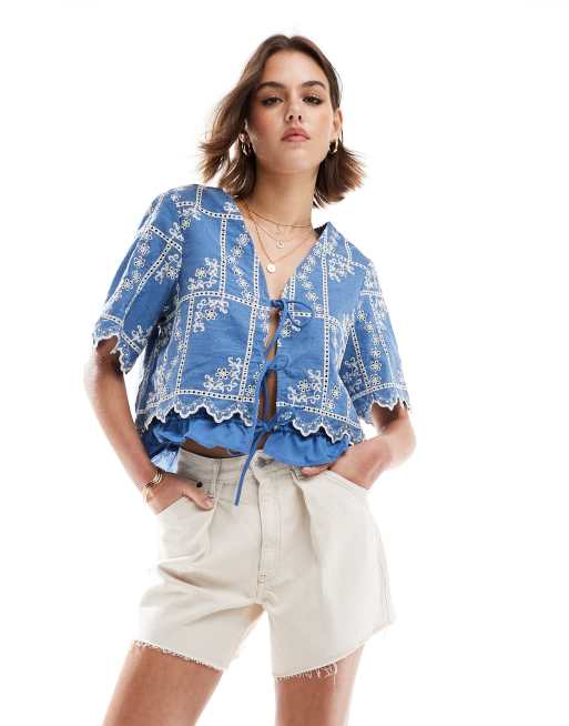 Object - Top noué devant en broderie anglaise avec doubles volants - Bleu