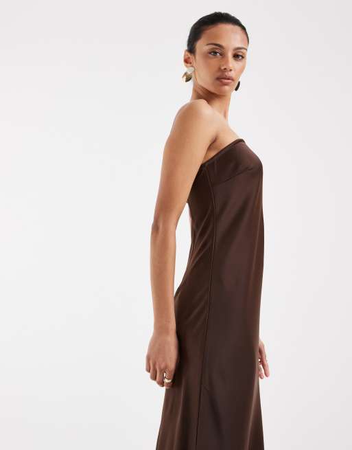 Object – Trägerloses Maxikleid aus Satin in Schokobraun, 2 von 4
