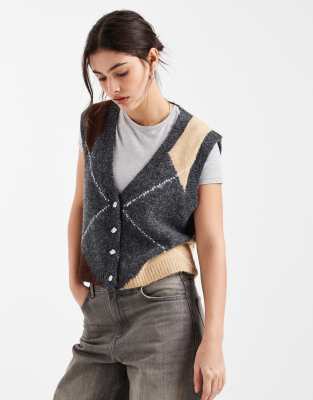 Object Object v neck button front knitted vest in neutral argyle check print-Multi