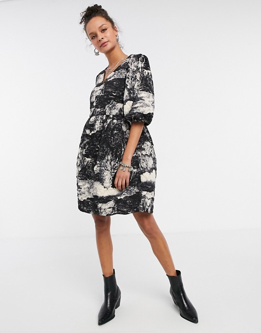 Object V neck quilted mini dress in landscape print