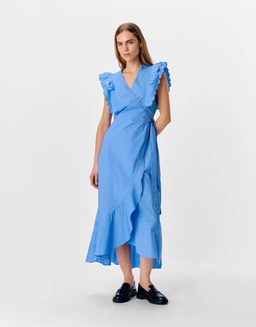 Object – Wickelkleid in Kornblumenblau