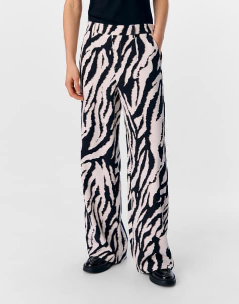 Object Wide-leg trousers in sandshell zebra print - view 1