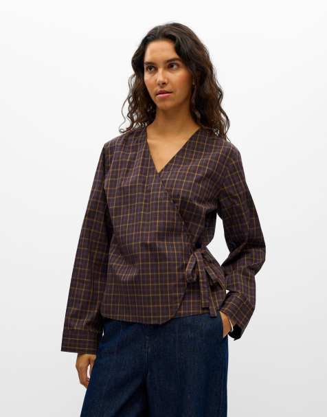 Object Wrap top in seal brown1 - view 1