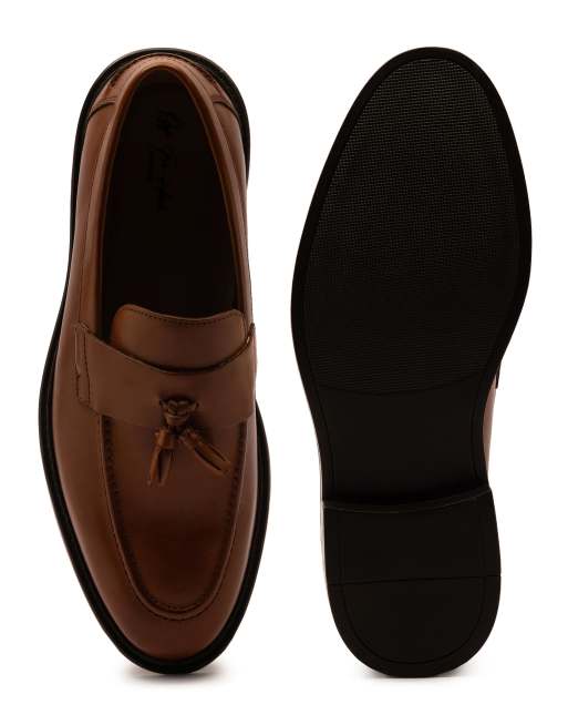 Off The Hook Blaine leather slip-on tassel loafers in tan, 3 of 4