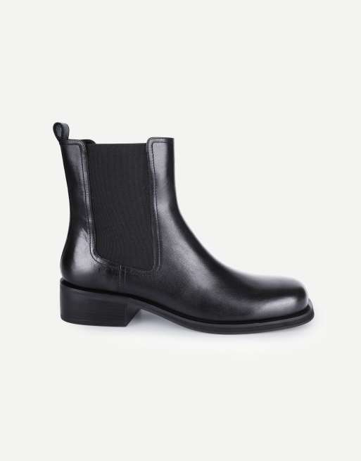 Off The Hook Halo leather chelsea ankle boots in black, 2 of 6