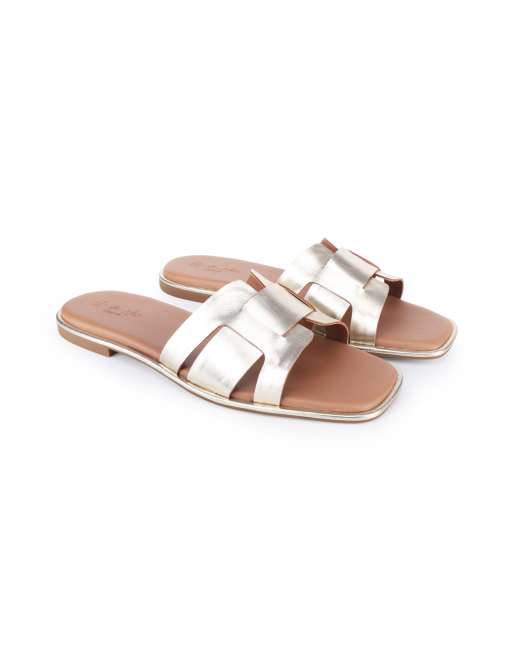 Off The Hook Heath leather slip on flat sandals in gold, 2 of 4