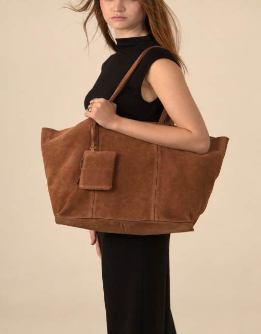 Off The Hook Lauryn shopper suede tote bag in tan, 2 of 7