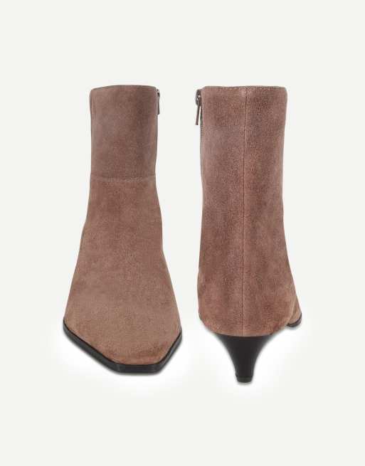 Off The Hook Pheonix suede kitten heel ankle boots in light tan suede, 4 of 7
