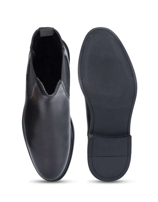 Off The Hook Torrance leather slip-on chelsea boots in black, 3 of 4