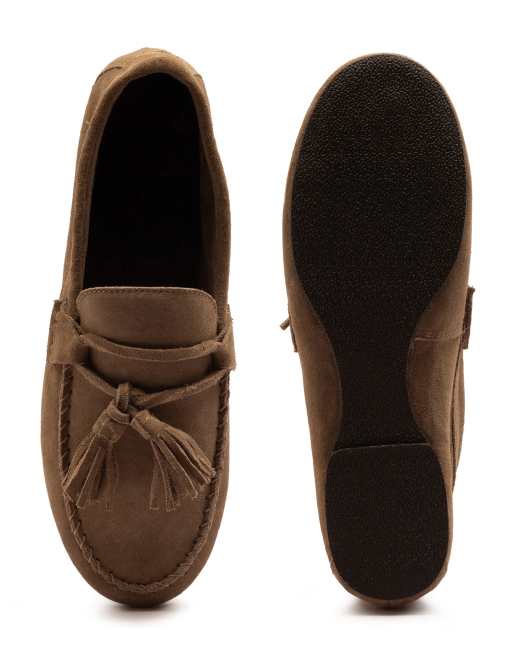 Off The Hook Walbrook suede leather tassel loafers in taupe, 4 of 4