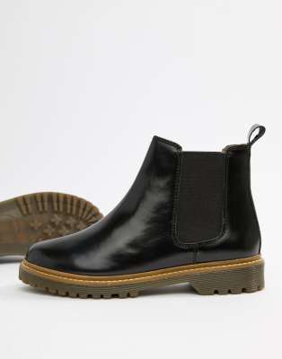 office ali chelsea boots