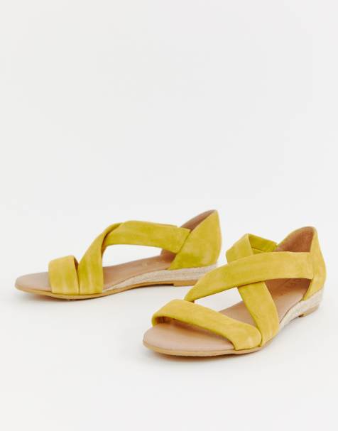 Office – Hallie – Flache Sandalen aus Wildleder in Hellgelb