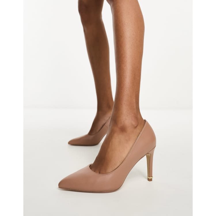 Tan suede store court shoes