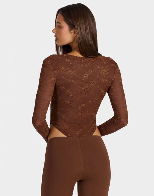 Oh Polly body con scollo profondo in pizzo a maniche lunghe color cioccolato, 4 di 4