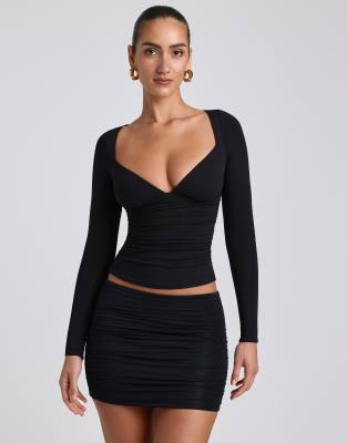 Oh Polly Emry Sweetheart Neckline Top In Black