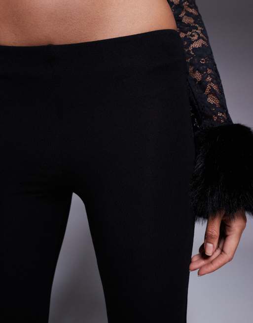 Oh Polly - Flare-broek met halfhoge taille in zwart, 4 van 5
