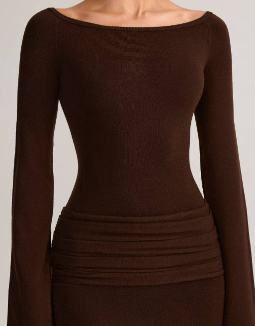 Oh Polly - Isay - Gebreide maxi jurk met boothals en lange mouwen in chocoladebruin, 3 van 4