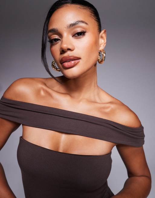 Oh Polly Lida off shoulder cut-out bodysuit in chocolate brown, 2 of 4
