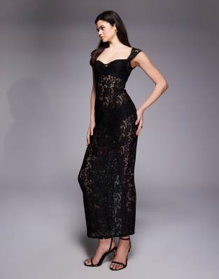 Oh Polly - Maxikleid aus Spitze in Schwarz mit Herzausschnitt, Kappärmeln und Netzstoffeinsatz