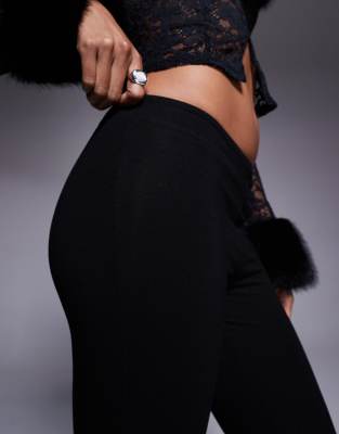 Oh Polly Mid-rise Flared Pants In Black