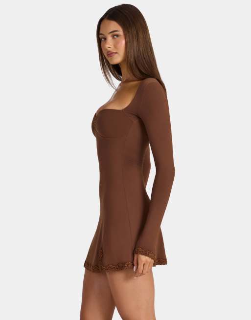 Oh Polly modal kjole med hjerteformet hals og blondedetaljer, A-formet minikjole i chokolade, 3 af 4