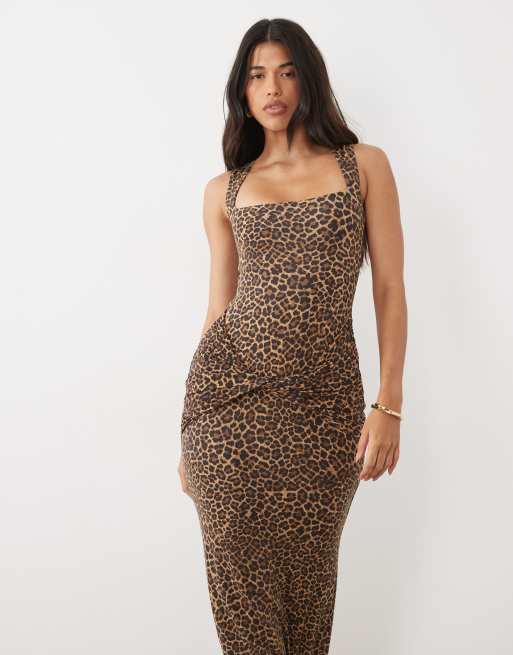 Oh Polly Modal-Maxikleid mit eckigem Ausschnitt, Drapierung und Bindeband im Leopardenmuster, 2 von 4