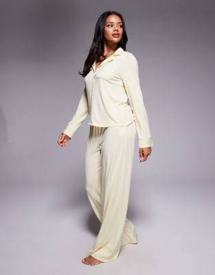 Oh Polly - Pyjamahose in Pastellgelb mit weitem Bein, Kombiteil