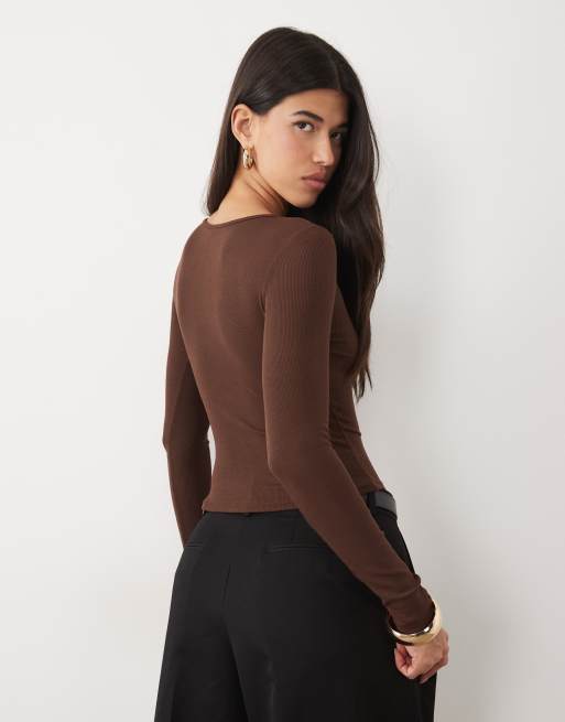Oh Polly ribbed modal boat neck ruched top in chocolate, 3 of 4