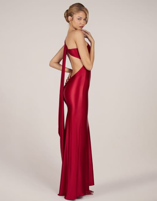 Oh Polly sculpted slinky one shoulder tie back detail gown in red , 3 of 4