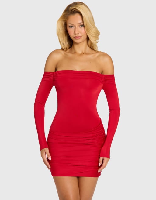 Oh Polly - vestido mini rojo con hombros descubiertos y detalle drapeado, 2 de 4