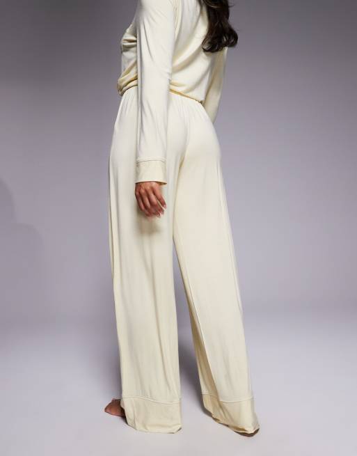 Oh Polly wide leg pyjama trouser co-ord in pastel yellow, 2 of 5