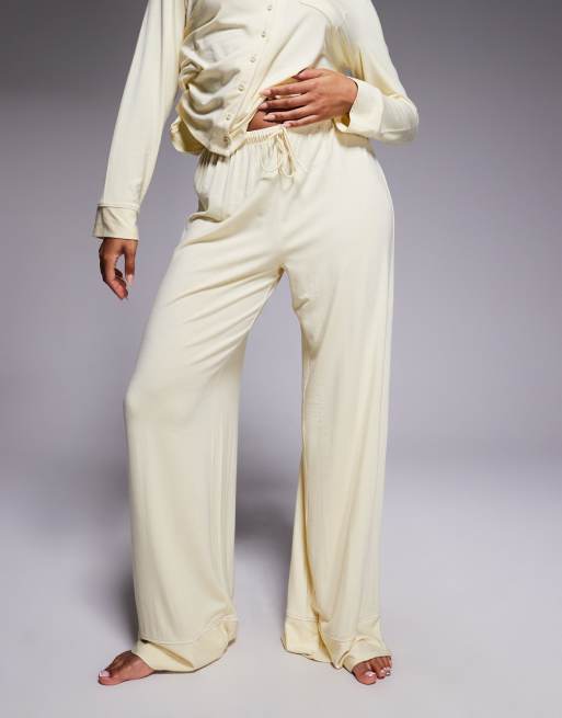 Oh Polly wide leg pyjama trouser co-ord in pastel yellow, 4 of 5