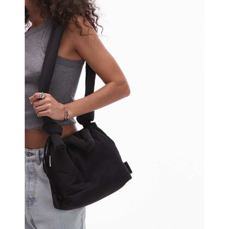 208064352-1-black?$n_750w$&wid
