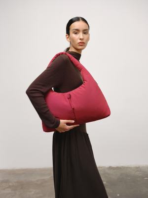 Olend OLEND Nico large nylon shoulder bag in cherry red