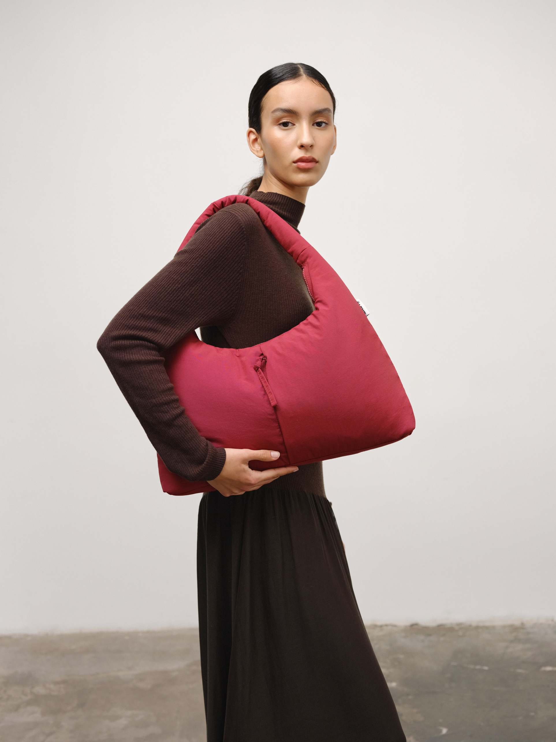 olend nico large nylon shoulder bag in cherry red