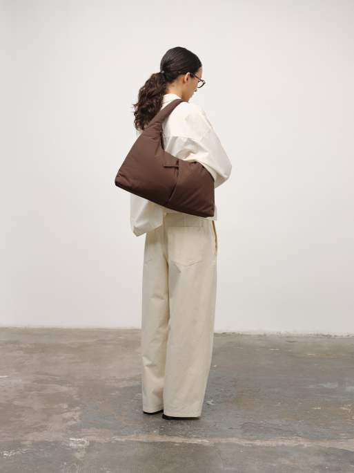OLEND Nico large nylon shoulder bag in chocolate brown, 3 of 4