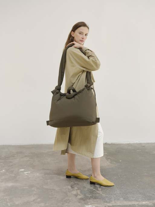 ÖLEND - Ona - Grand sac bandoulière en nylon souple à multiples options de porté - Kaki, 2 de 4