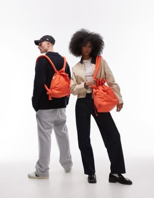 OLEND - Ona - Umhängetasche aus weichem Nylon in Koralle mit vielseitigen Tragemöglichkeiten-Orange