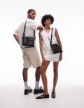 [Olend] OLEND The S.P.U essentials pocket detail crossbody bag in black No Size BLACK
