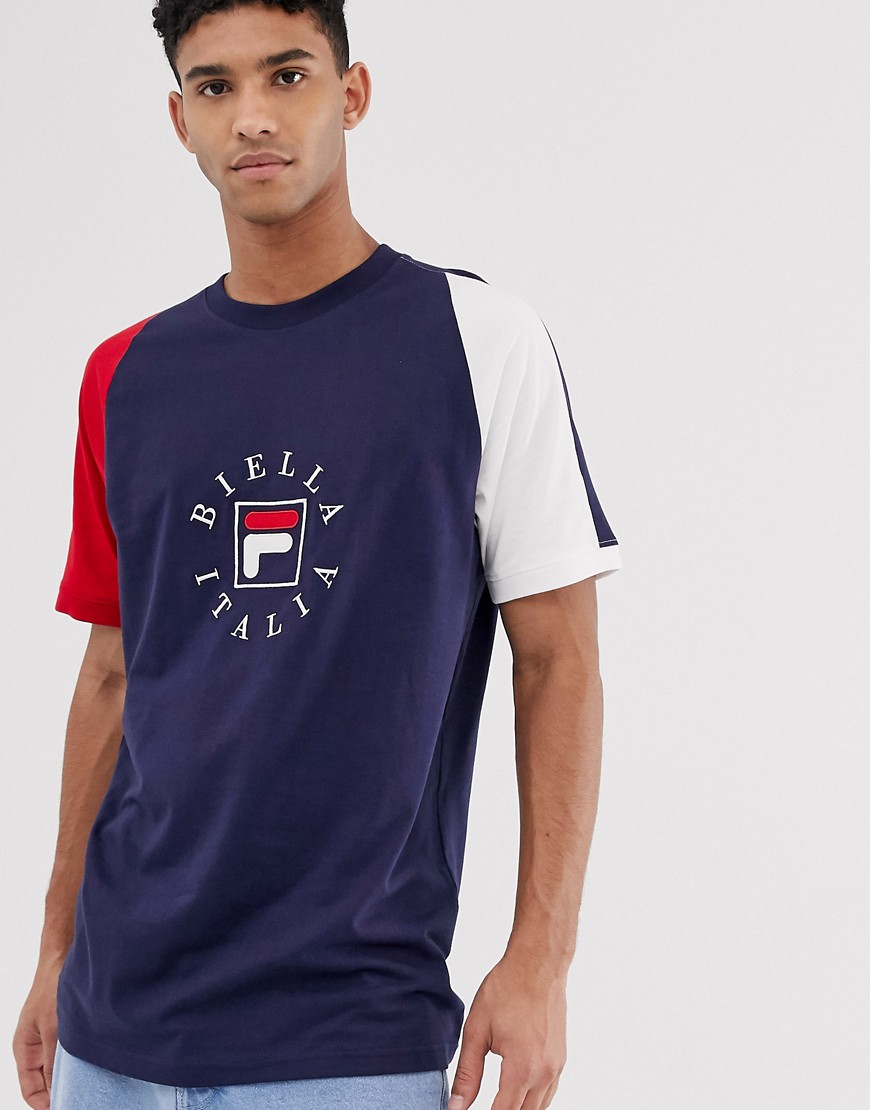 Omera t-shirt i navy med kontrastfarvede raglanærmer fra Fila-Marineblå