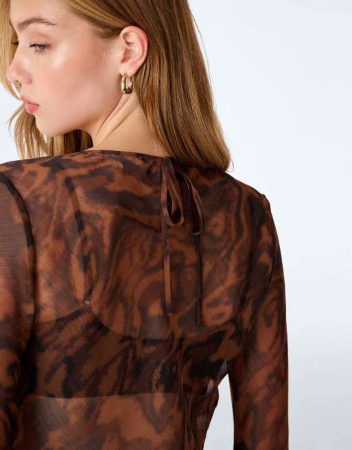 Omnes Denver top in woodgrain print, 3 of 6