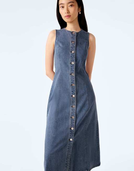Omnes Dresses carter sleeveless denim midi dress in light wash in blue, 5 of 5