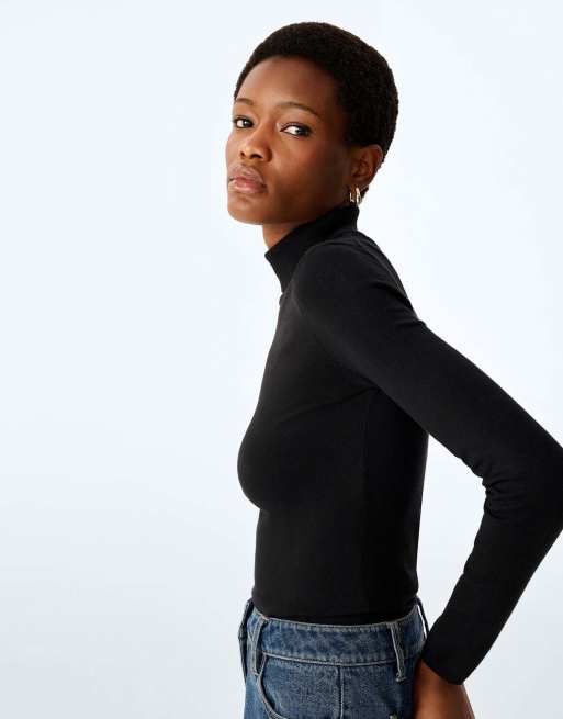 Omnes Everest top in lightweight black knit, 3 of 6