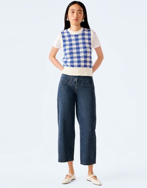 Omnes Knitwear bob checked cotton knitted vest in navy and cream in multi, 4 of 5