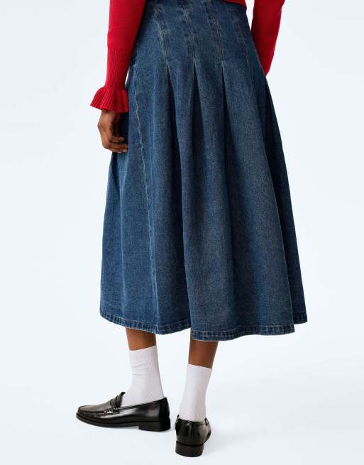 Omnes Skirts pru pleated denim midi skirt in mid-wash in blue, 5 of 5