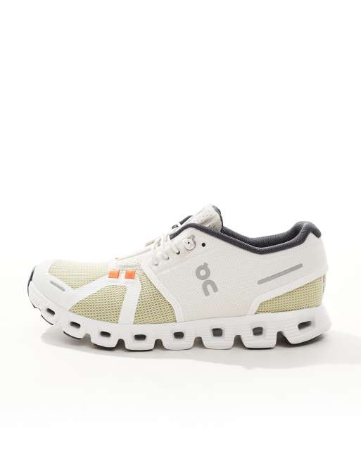 ON Cloud 5 Push all day trainers in green and white | ASOS