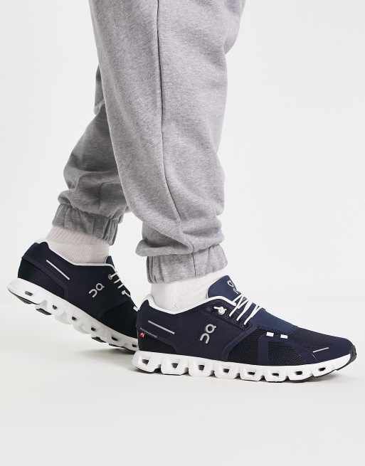 ON – Cloud 5 – Sneaker in Mitternacht und Weiß