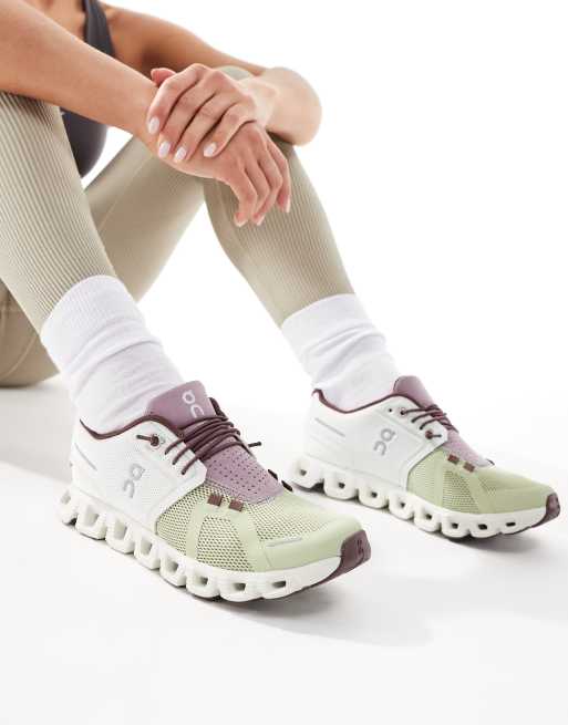 ON - Cloud 5 - Sneakers i hvid/tågegrøn/pink