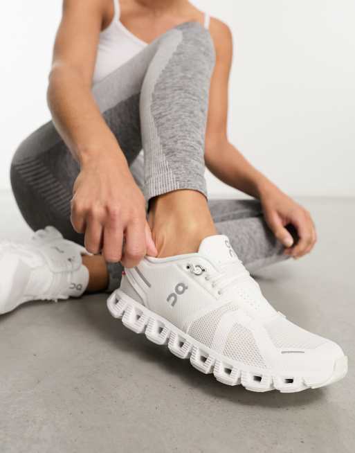 ON Cloud 5 trainers in natural white