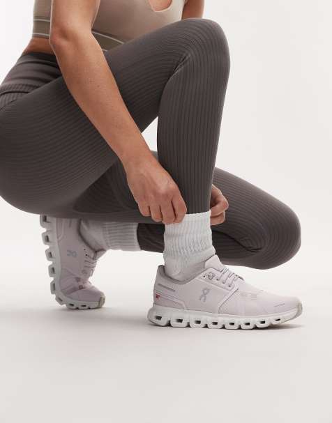 ON – Cloud 6 – All-Day-Sneaker in Lila - view 1